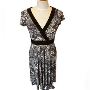 Evan Picone Paisley Midi Dress, short cap sleeve, v-neck, brown & white, size 10